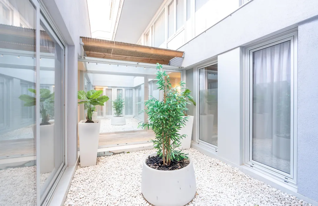 Serennia Fira Gran Via Exclusive Rooms-1