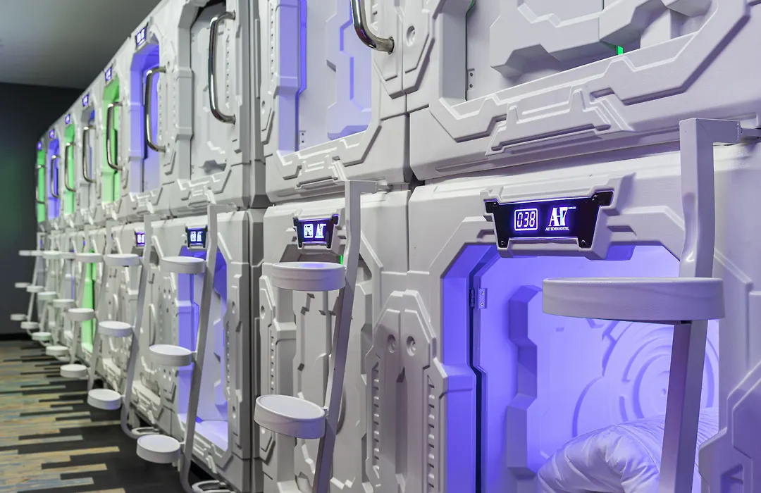 Art Seven Hostel Capsules-1