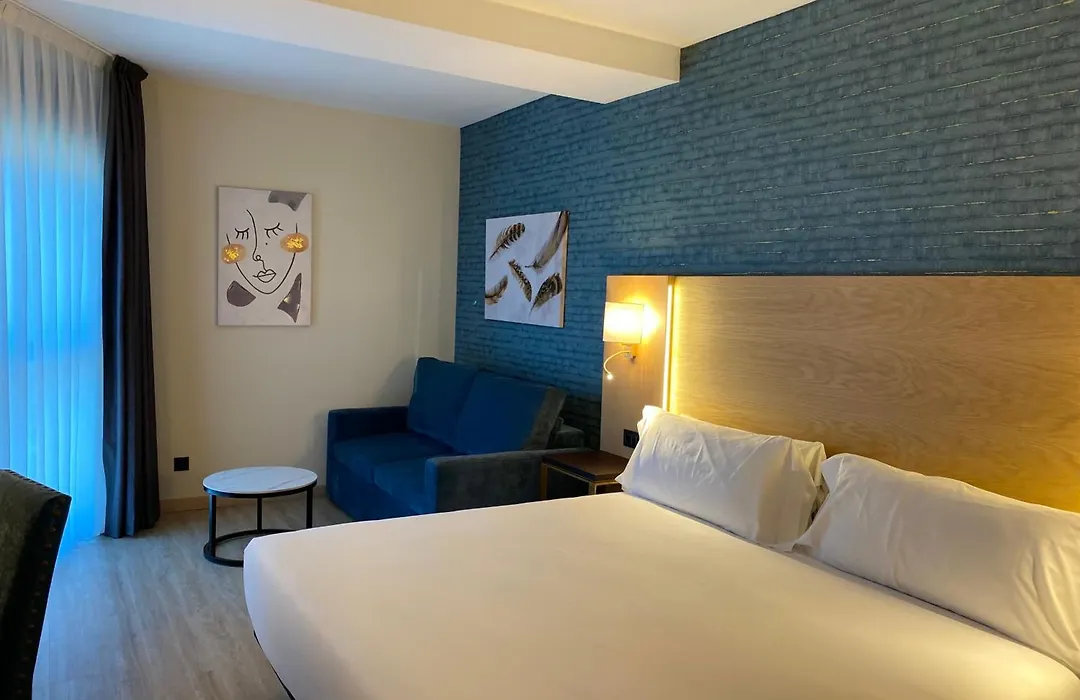 Hotel Zentral Gijon Rey Pelayo-1