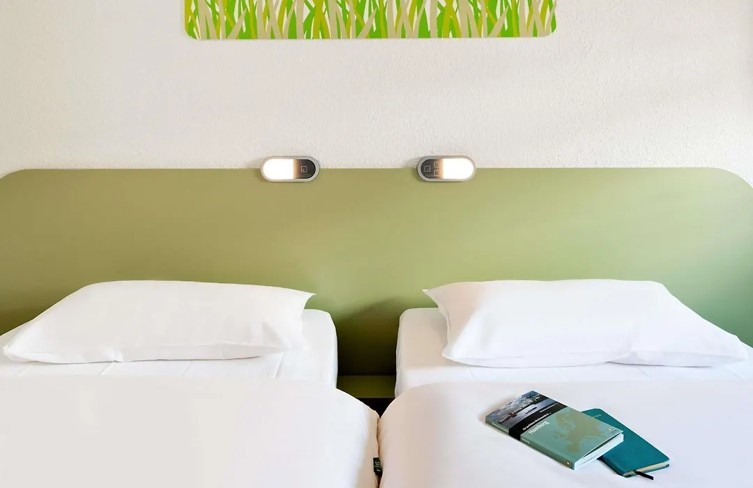 Ibis Budget Girona Costa Brava-1