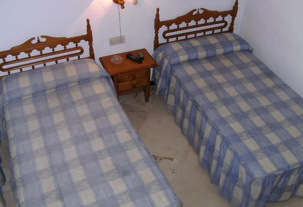 Hostal Alicante-1