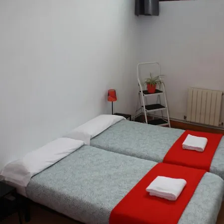 Bilbao Akelarre Hostel-2
