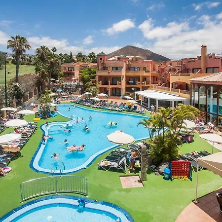 Villa Mandi Golf Resort-2
