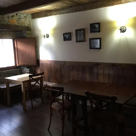 Hostal De Montaña La Aldeya-2