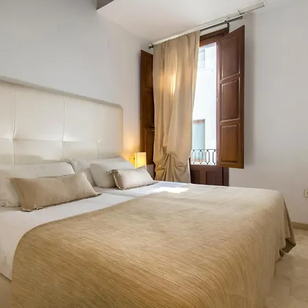 Tuguest Elvira Suites-2
