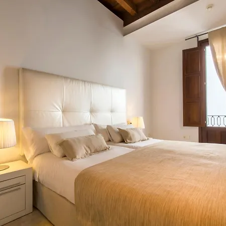 Tuguest Elvira Suites-3