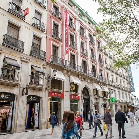 Petit Palace Puerta Del Sol-2