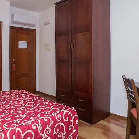 Hostal San Cayetano-3