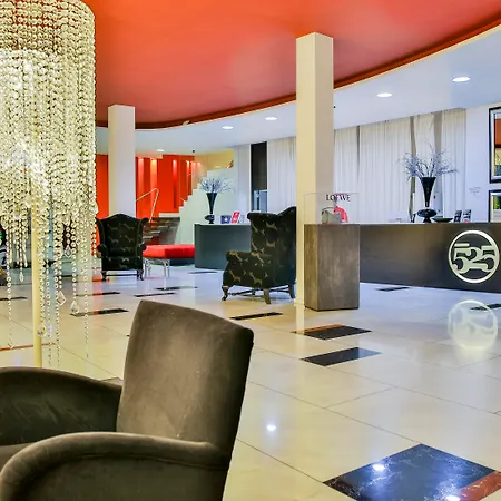 Hotel 525-3