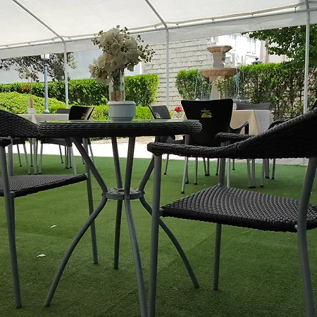 Hotel Almagro-3