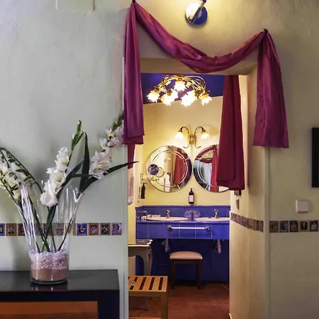 Hotel Utopía-2