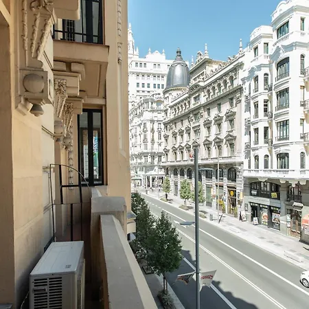 Suites You Gran Via-2