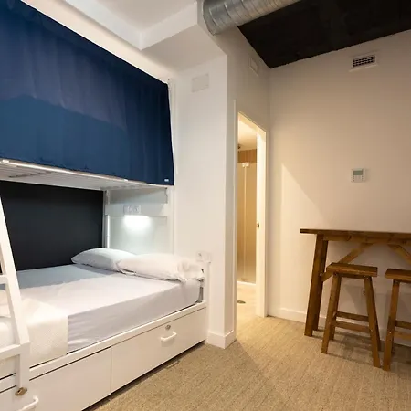 Malaga Stop Hostel Ab-2