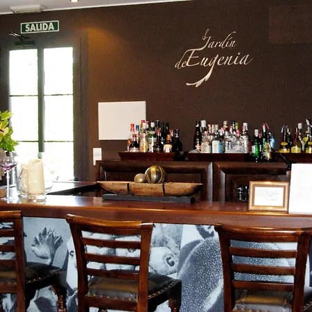 Hotel El Jardin De Eugenia-3