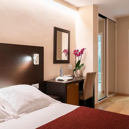 Hotel Santiago Apostol-2