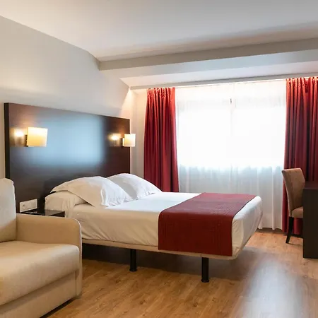 Hotel Santiago Apostol-3