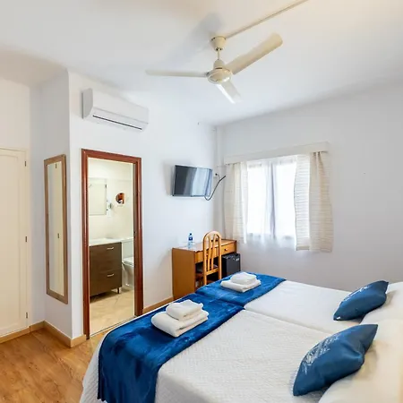 Hostal Doris - Adults Only-2