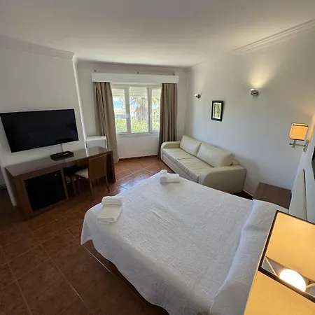 Hotel Las Camelias-2
