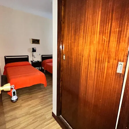 Hostal Río Paraná-3
