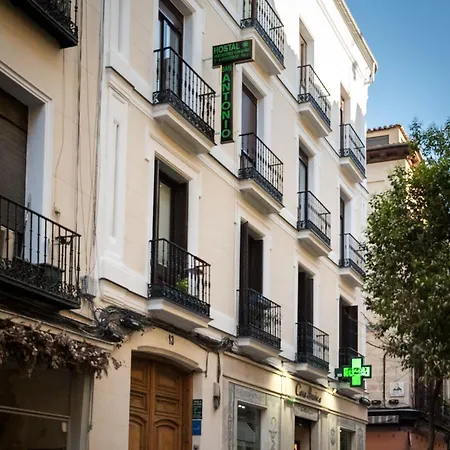 Hostal San Antonio-3
