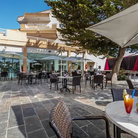 Hotel Illot Suites-3