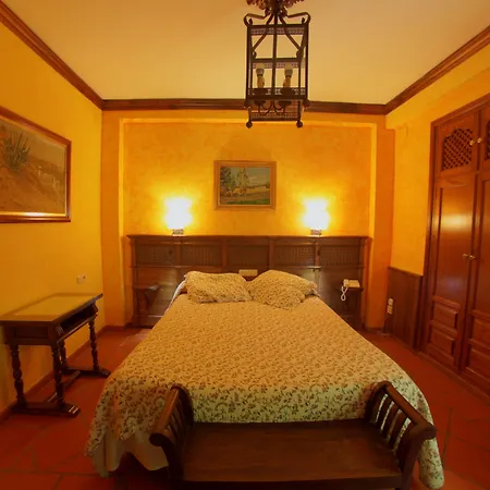 Hotel America-3