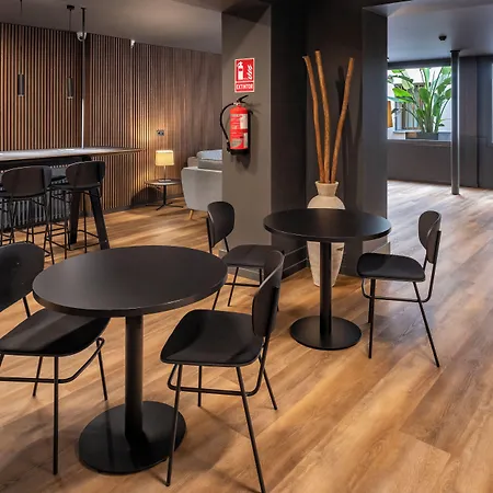 Hostal Operaramblas-3