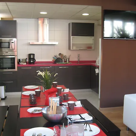 Bilbao Central Rooms-3