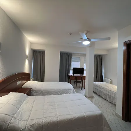 Hostal La Embajada-2