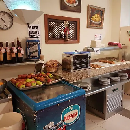 Hotel Mayna-3