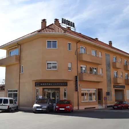 Hostal Lady Ana Maria-3
