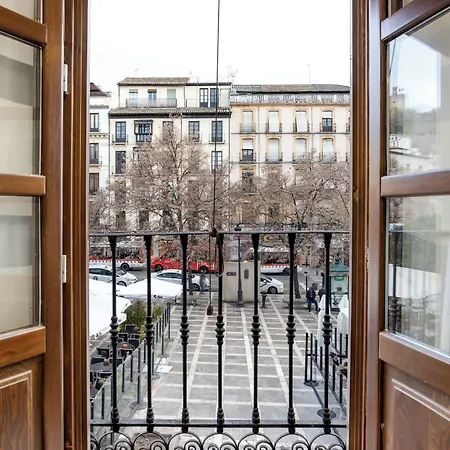 Bibo Suites Plaza Nueva-3