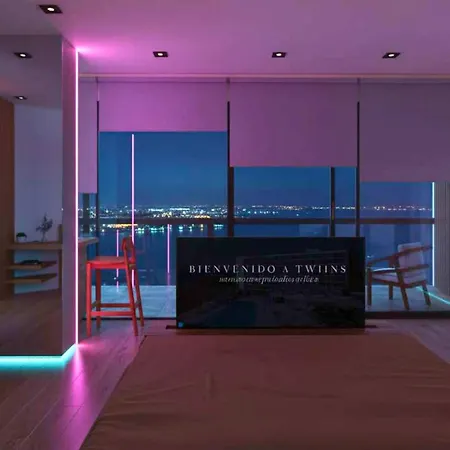 The Ibiza Twiins - 4* Sup-2