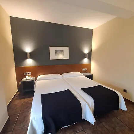 Hotel Yerri-3