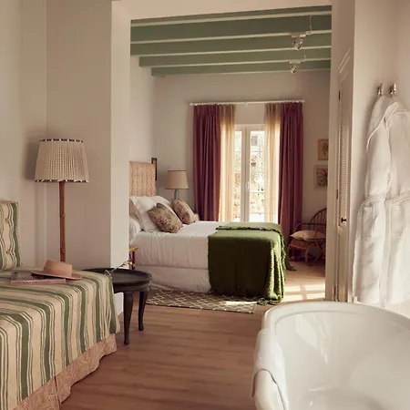 Cristine Bedfor Mahon Boutique Hotel-3