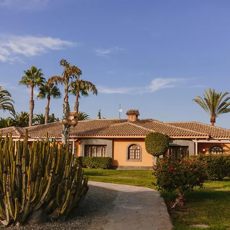Suites & Villas By Dunas-2