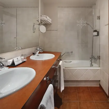 Parador De Vielha Spa & Wellness-3