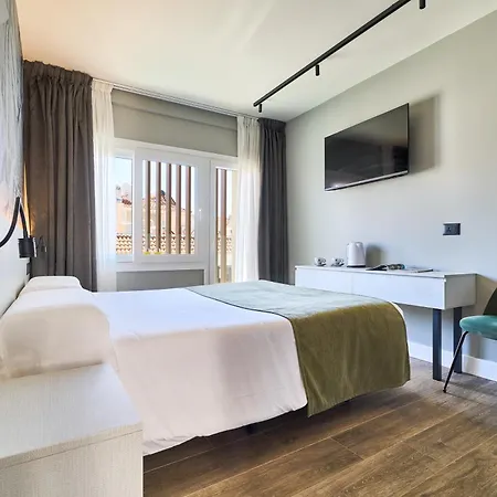 Hostal Sol Y Miel-2