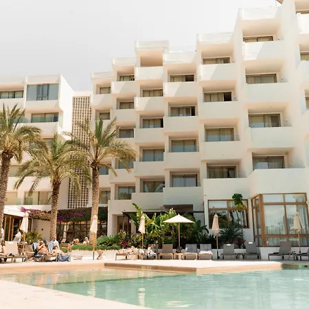 Hotel Tres Torres-3
