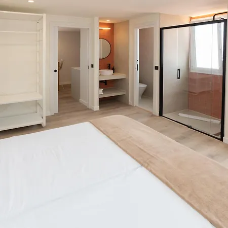 Apartamentos San Antonio Beach-2