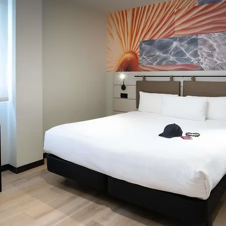 ibis Styles Santander-2