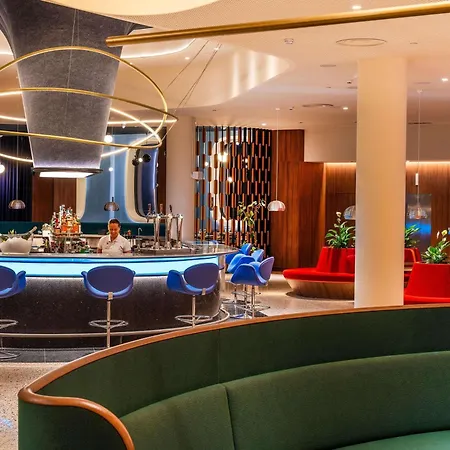Novotel Madrid Feria And Airport-2