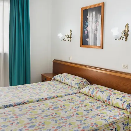 Hotel Amic Can Pastilla-3