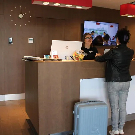 Ibis Lleida-3