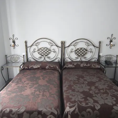 Hostal Roma-3