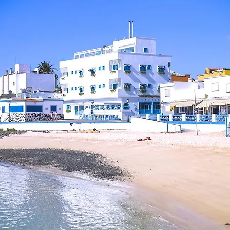Avanti Lifestyle Hotel - Only Adults-3
