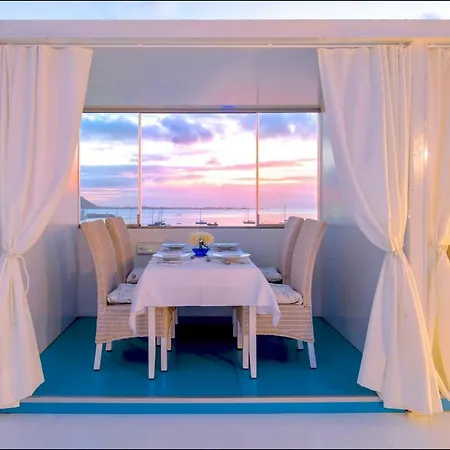 Avanti Lifestyle Hotel - Only Adults-2