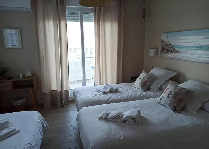 Punta Carnero Hostal