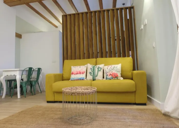 La Moma Apartments & Room