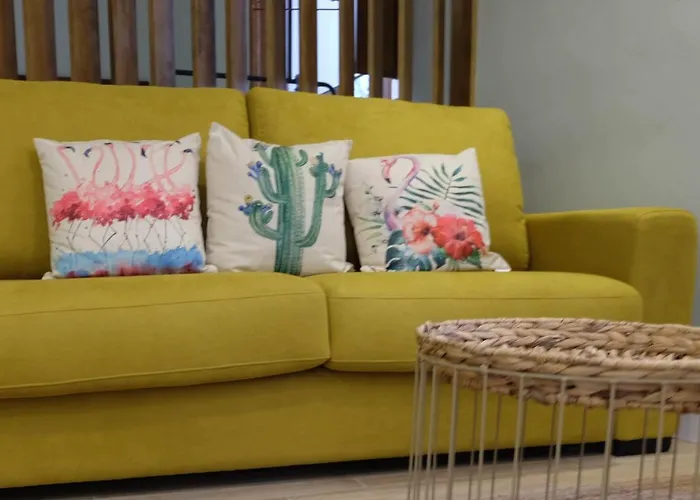 La Moma Apartments & Room